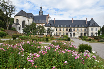 Fototapeta na wymiar Abbaye de Valloires dans la Somme, France