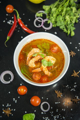 Tom yum prawn