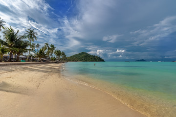 Fototapeta na wymiar Exotic tropical beach in Thailand with clean sand in Loh Ba Kao bay in Asia