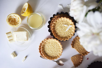 Homemade baking - Tasty tartlets without stuffing.
