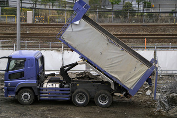 ダンプカー 建設現場 © xiaosan