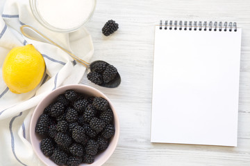 Ingredients for berry jam