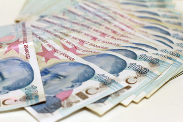 Turkish Lira banknots. 100 TL and 200 Tl.