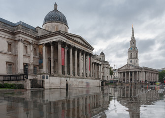The National Gallery and St. Martin in the Fields in London - obrazy, fototapety, plakaty