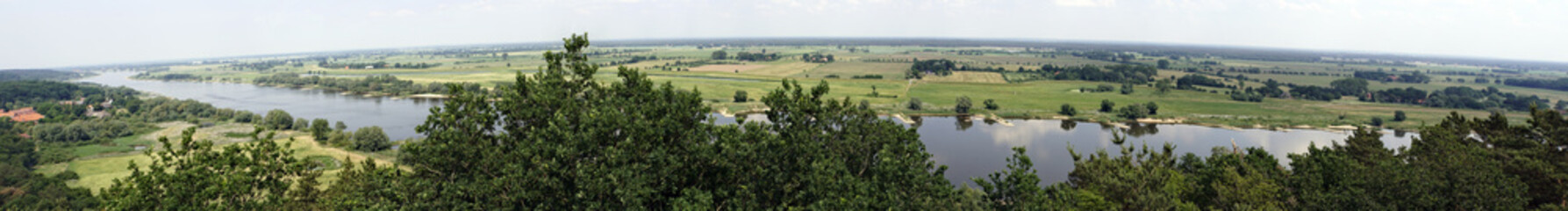 Blick vom Aussichtsturm Kniepenberg ins Elbetal