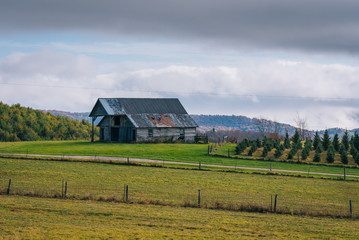 Old barn and farm along the Blue Ridge Parkway in Virginia