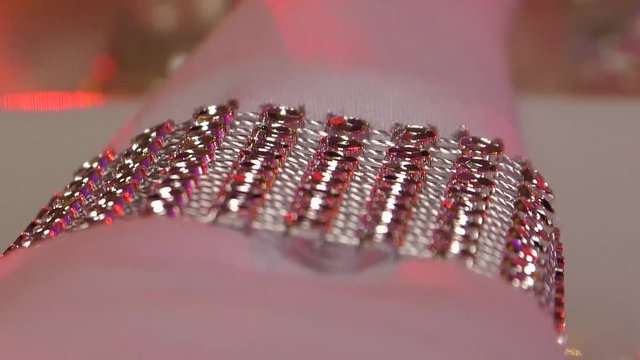 Servilleta con diamantes y vela en boda
