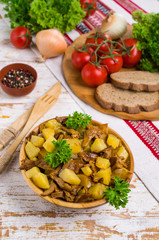 Fried mushrooms with potatoes