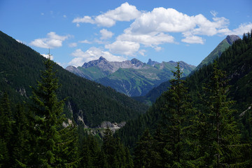 Fototapeta na wymiar Lechtaler Alpen, Blick vom Hochtannbergpass
