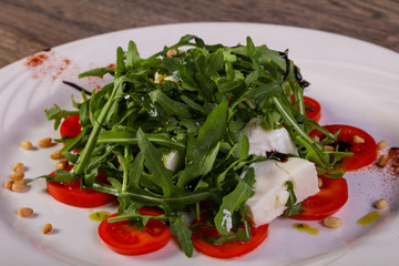 Caprese salad with arugula