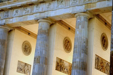 Berlin : Porte de Brandebourg (Allemagne)   © virginievanos