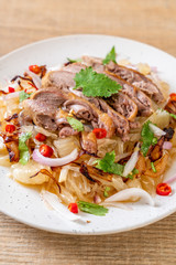 pamelo spicy salad with roasted duck