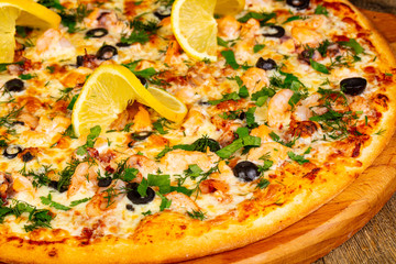 Pizza with prawn