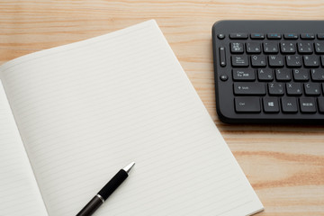 ノートとキーボード