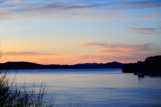 Meditationsbild Sonnenuntergang am Fjord, Meer, Norwegen