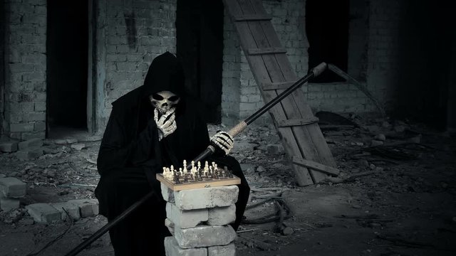 death plays in chess, after reflection makes a move