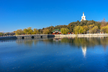 Yongan Bridge Buddhist White Stupa Beihai Lake Park Beijing China