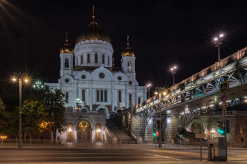 Fototapeta na wymiar Night view on Cathedral of Christ the Saviour in Moscow.