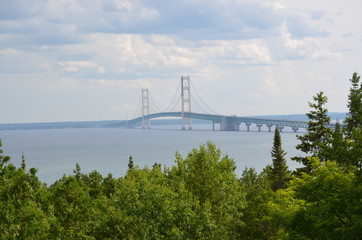 bridge+lake+michigan+huron