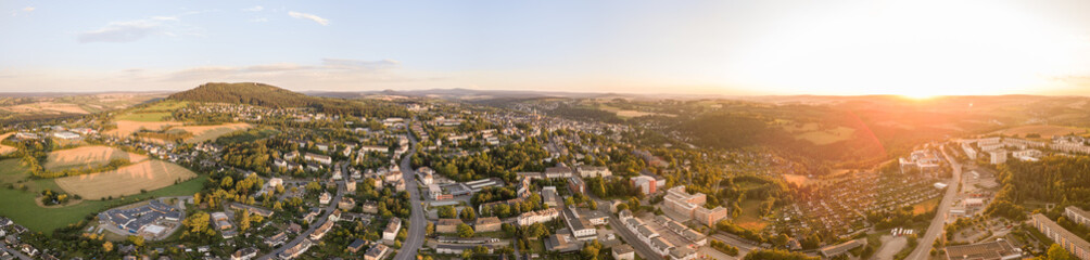 luftbild stadt sonnenuntergang