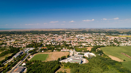 Fototapeta na wymiar Photo aérienne de Marennes en Charente Maritime, France