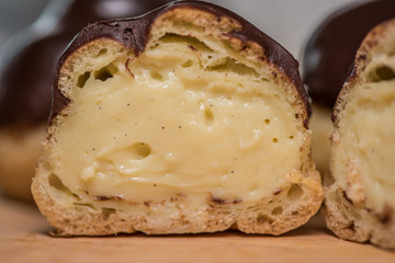 Pastry Cream in Sliced Cream Puff