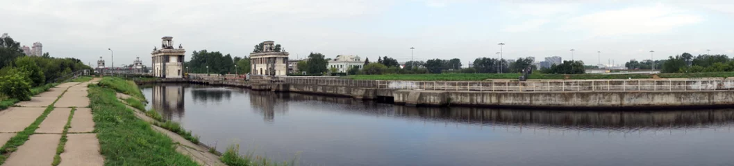 Fototapete Kanal Gateway am Kanal
