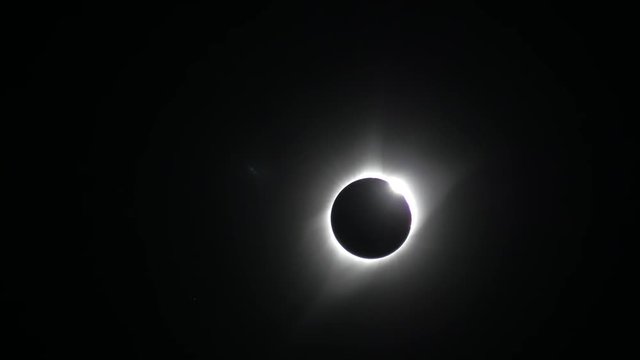 Sun cresting during total solar eclipse