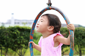 前向きな女の子