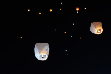 Sky lanterns floating in the sky. Deepavali lights festival. Chinese sky lantern wallpaper. Diwali...