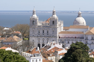 Fototapeta na wymiar Iglesia de Sao Vicente de Fora en Lisboa