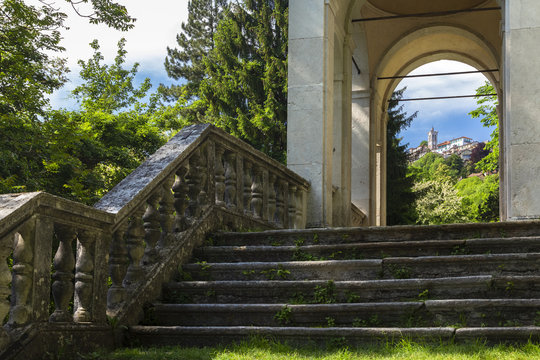 View of the chapels and the sacred way of Sacro Monte di Varese, Unesco World Heritage Site. Sacro Monte di Varese, Varese, Lombardy, Italy.