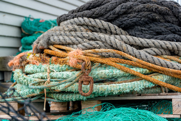 Tampen und Taue im Fischereihafen
