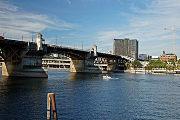 Blick &uuml;ber den Willamette River in Portland Oregon