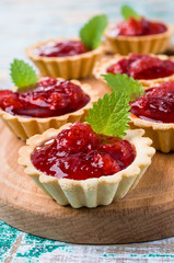 Tartlets with strawberry jam