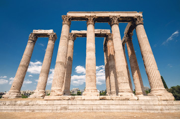 Fototapeta premium Temple of Olympian Zeus, Athens, Greece.