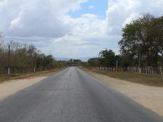 Landstraße - Straße auf Kuba