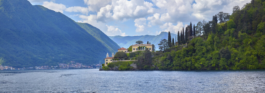 Panoramablick vom Comer See auf die Villa del Balbaniello
