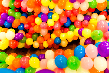 Fototapeta na wymiar Set of colored balloons for parties and round weddings