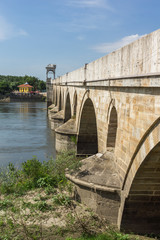 Obraz premium Medieval Bridge from period of Ottoman Empire over Meric River in city of Edirne, East Thrace, Turkey