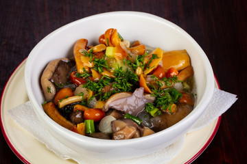 Pickled mushrooms mix