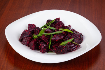 Beetroot salad with onion