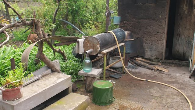 Old Traditional Distiller for Alcohol or Fragrance 1