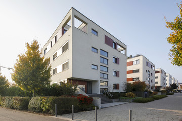 Fototapeta na wymiar Moderner Wohnungsbau in Frankfurt Riedberg