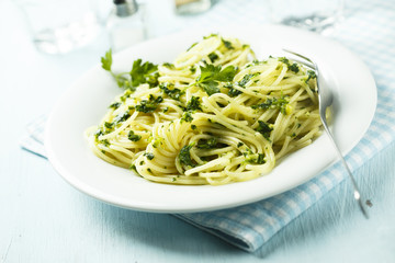 Spaghetti with pesto sauce