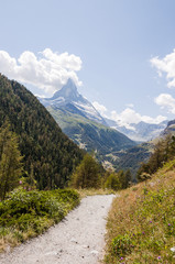Zermatt, Findeln, Findelbach, Findelschlucht, Wanderweg, Sunnegga, Matterhorn, Alpen, Wallis, Walliser Berge, Sommer, Trockenheit, Schweiz