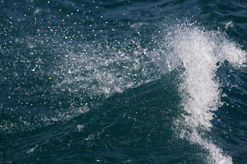 Vague sur le lac d'Annecy. Wave on Lake Annecy.