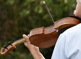 Geste instrumental du violoniste en situation de jeu