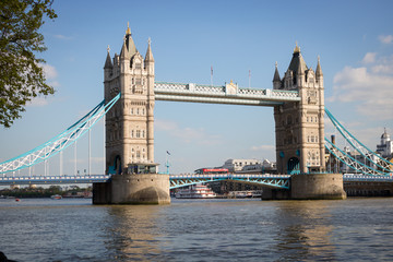 Fototapeta na wymiar Tower Bridge Em Londres