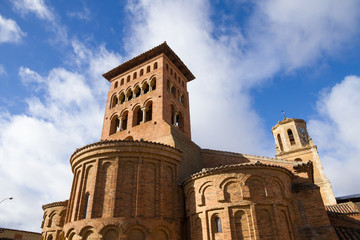 Fototapeta na wymiar Iglesia de San Tirso en Sahagun. Camino de Santiago. España